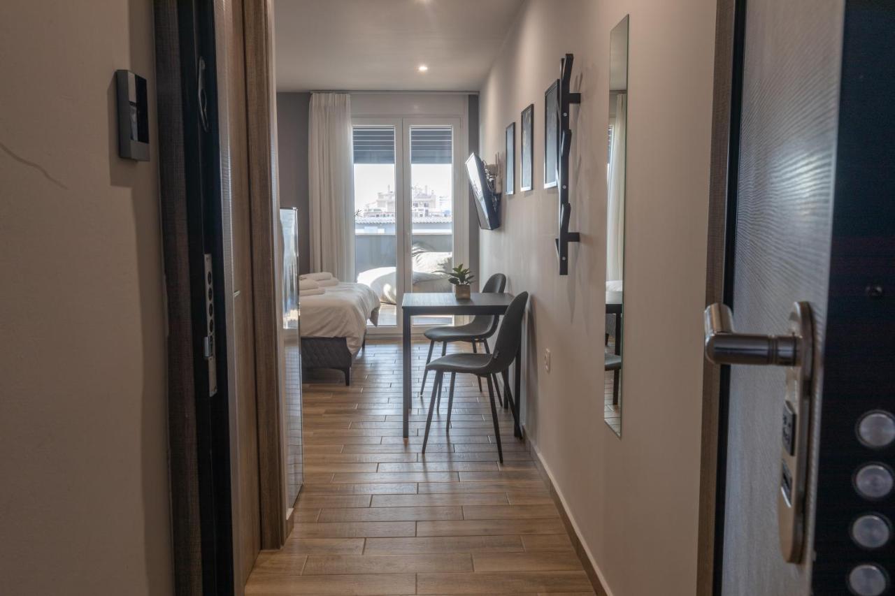 Raise Athens Metro Apartments Экстерьер фото